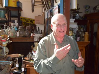 Lydiard Furniture & Antiques